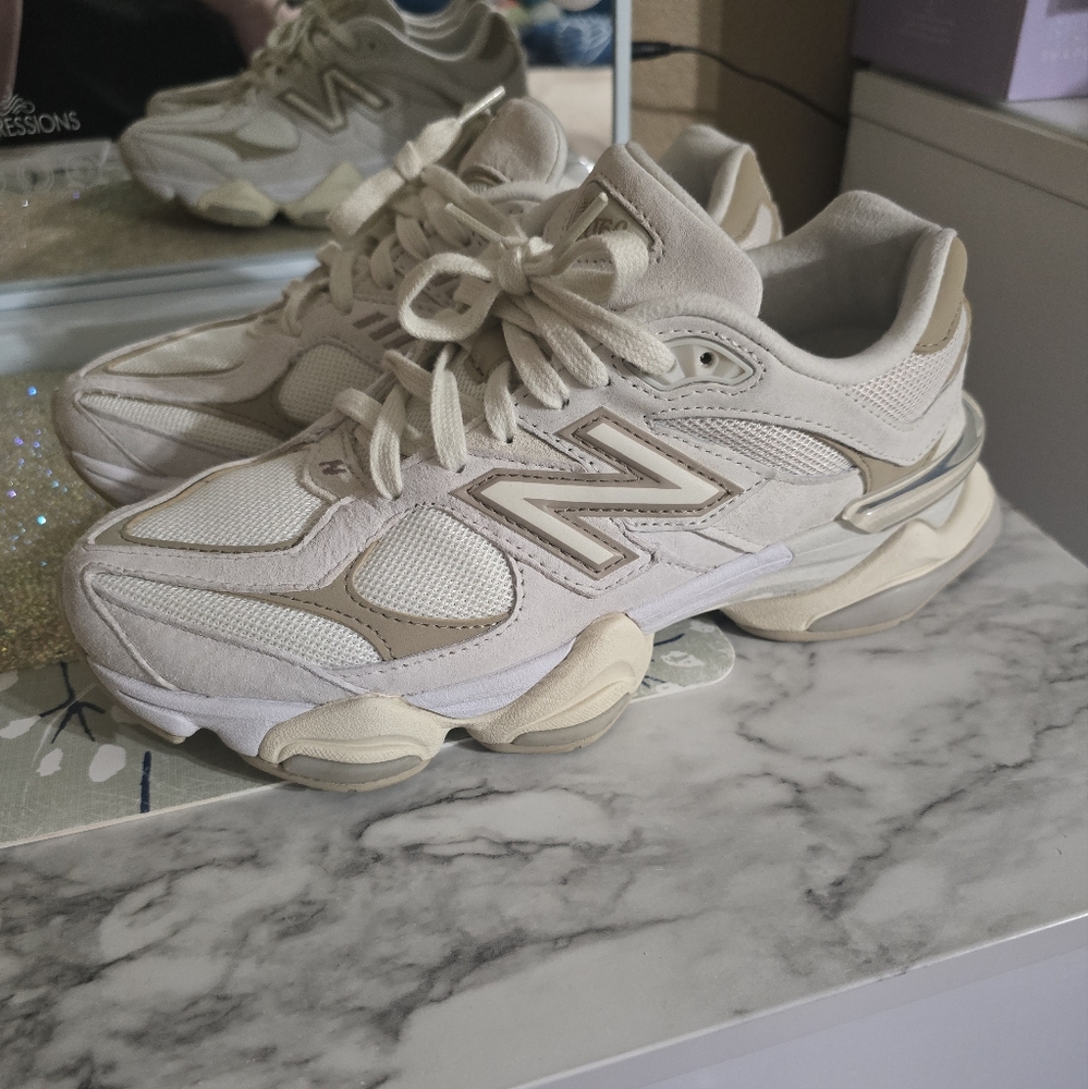 New balance 9060